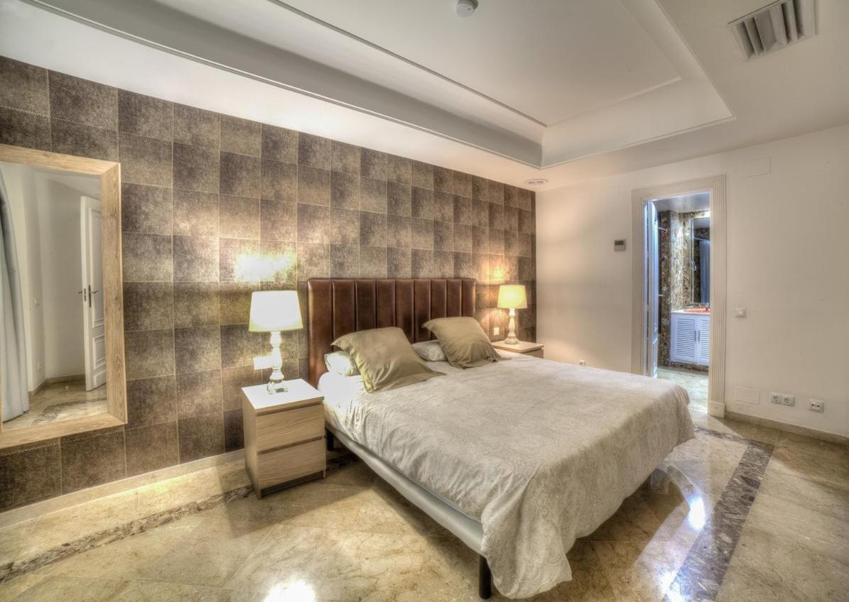 Aparthotel Puerto Banus *